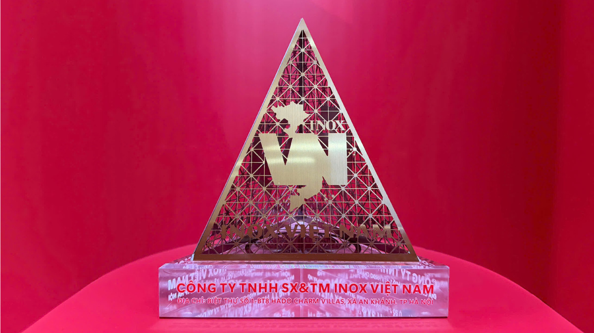 Tháp Logo Inox Việt Nam