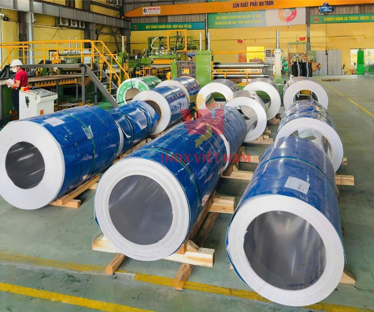 Cuộn Inox san chiết tại Inox Việt Nam