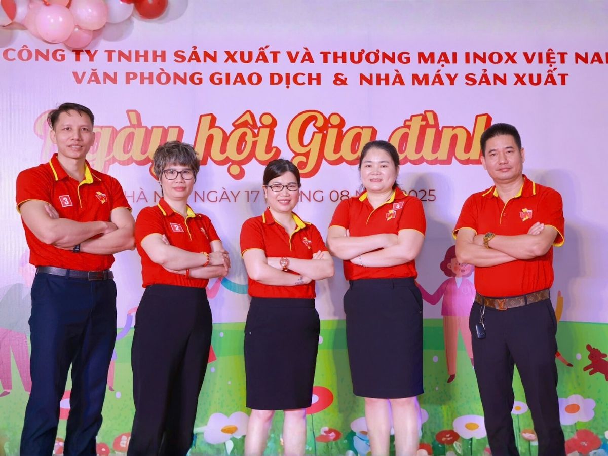 Ban lãnh đạo Inox Việt Nam tham gia Ngày hội Gia đình