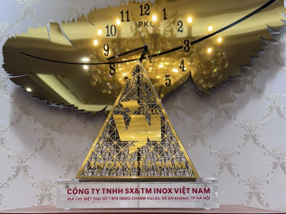 Tháp Logo Inox Việt Nam